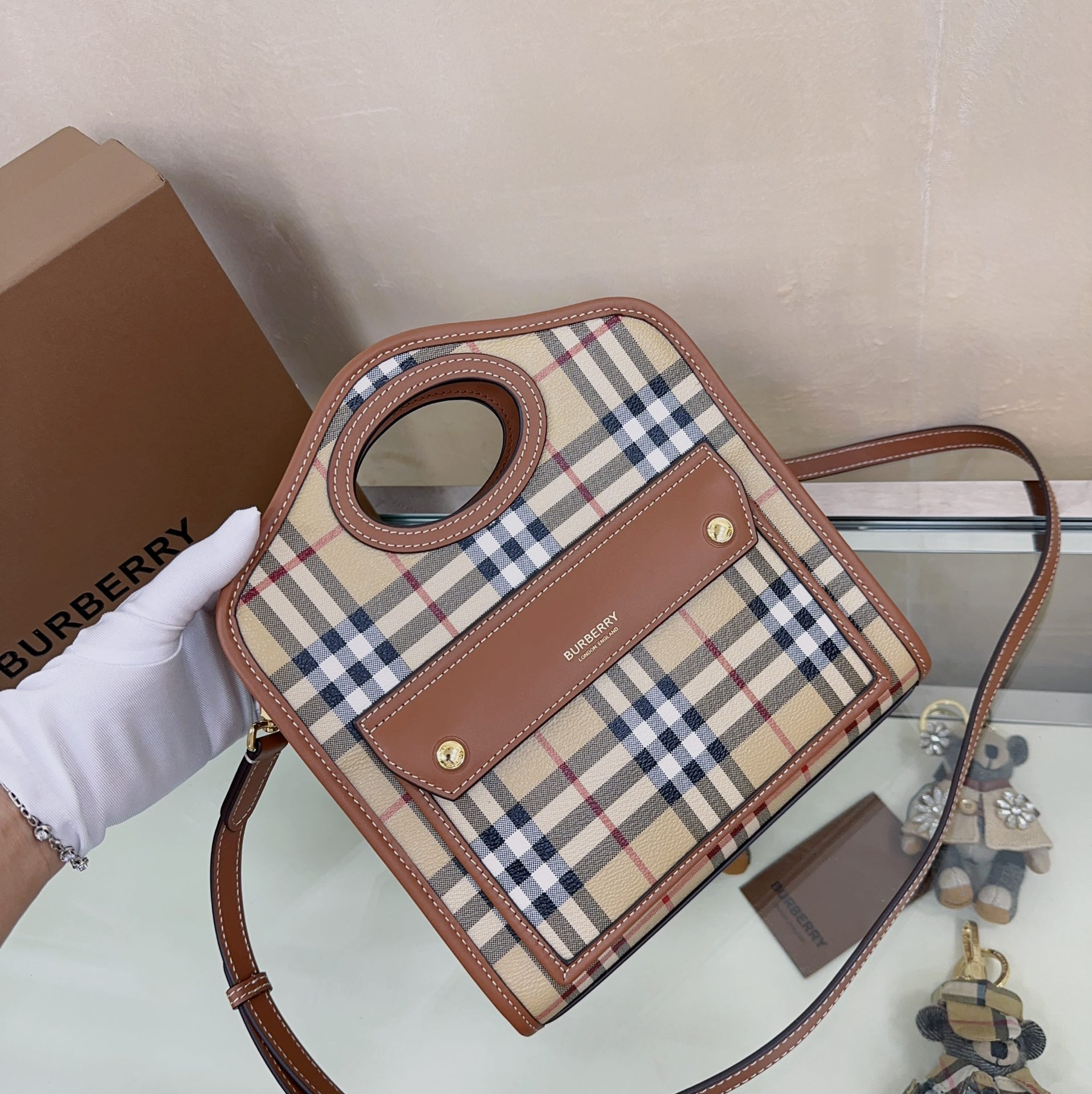 B**rry mini pocket bag-23*6*26.5cm