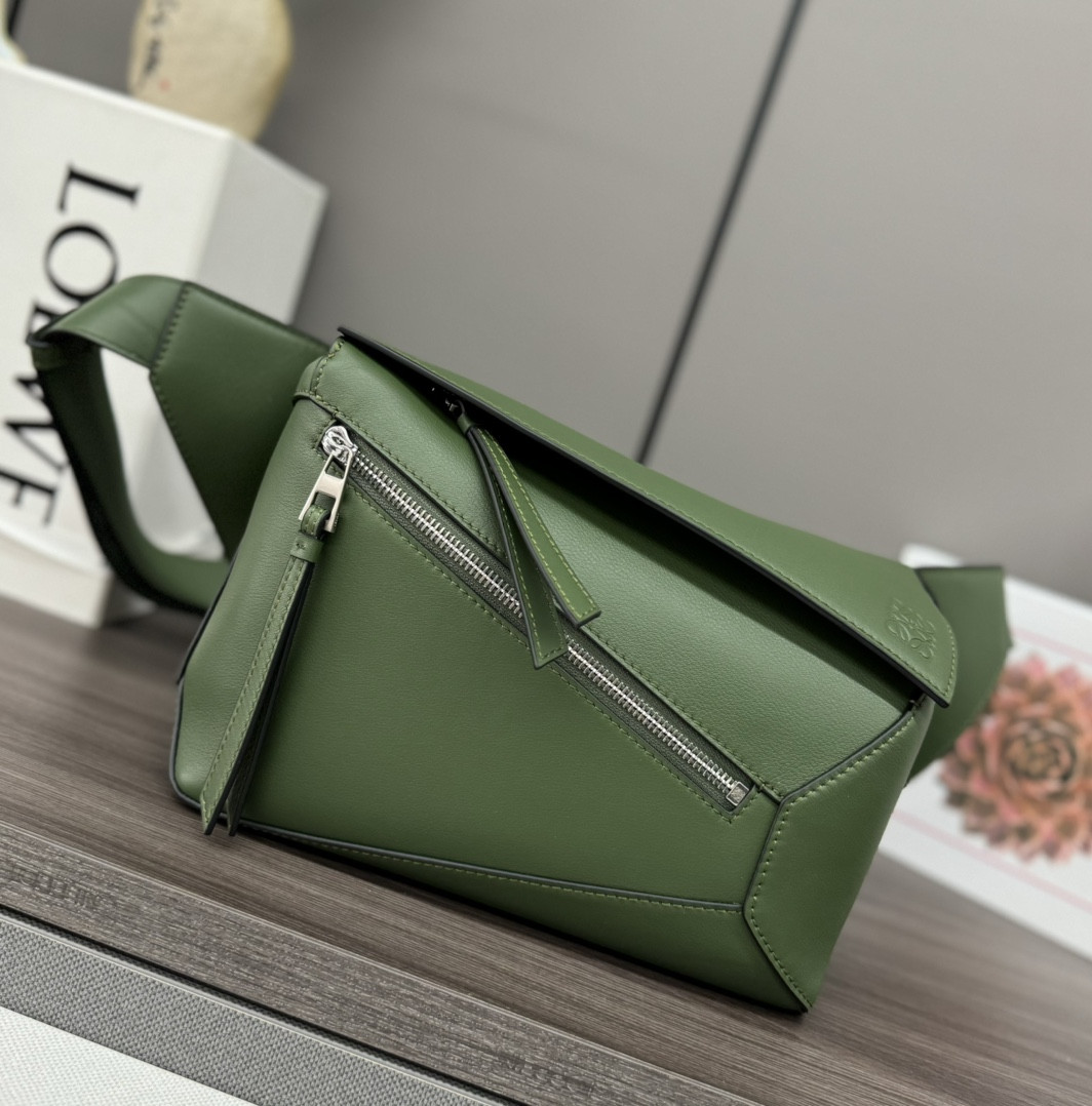 Lowee Small Puzzle Bag-24*16*10.5cm