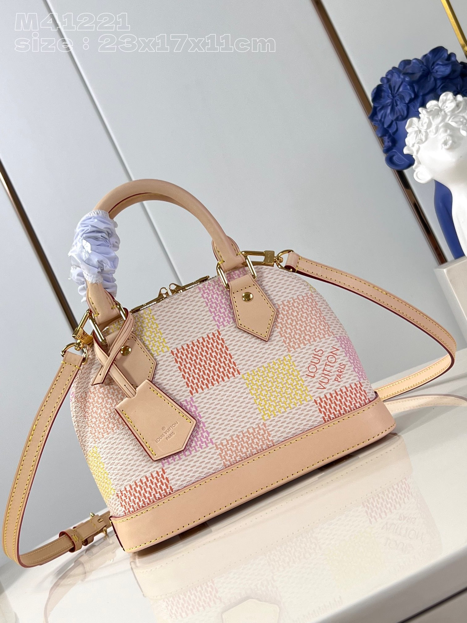 l0*is V*t0n alma bb-23.5*17.5*11.5cm
