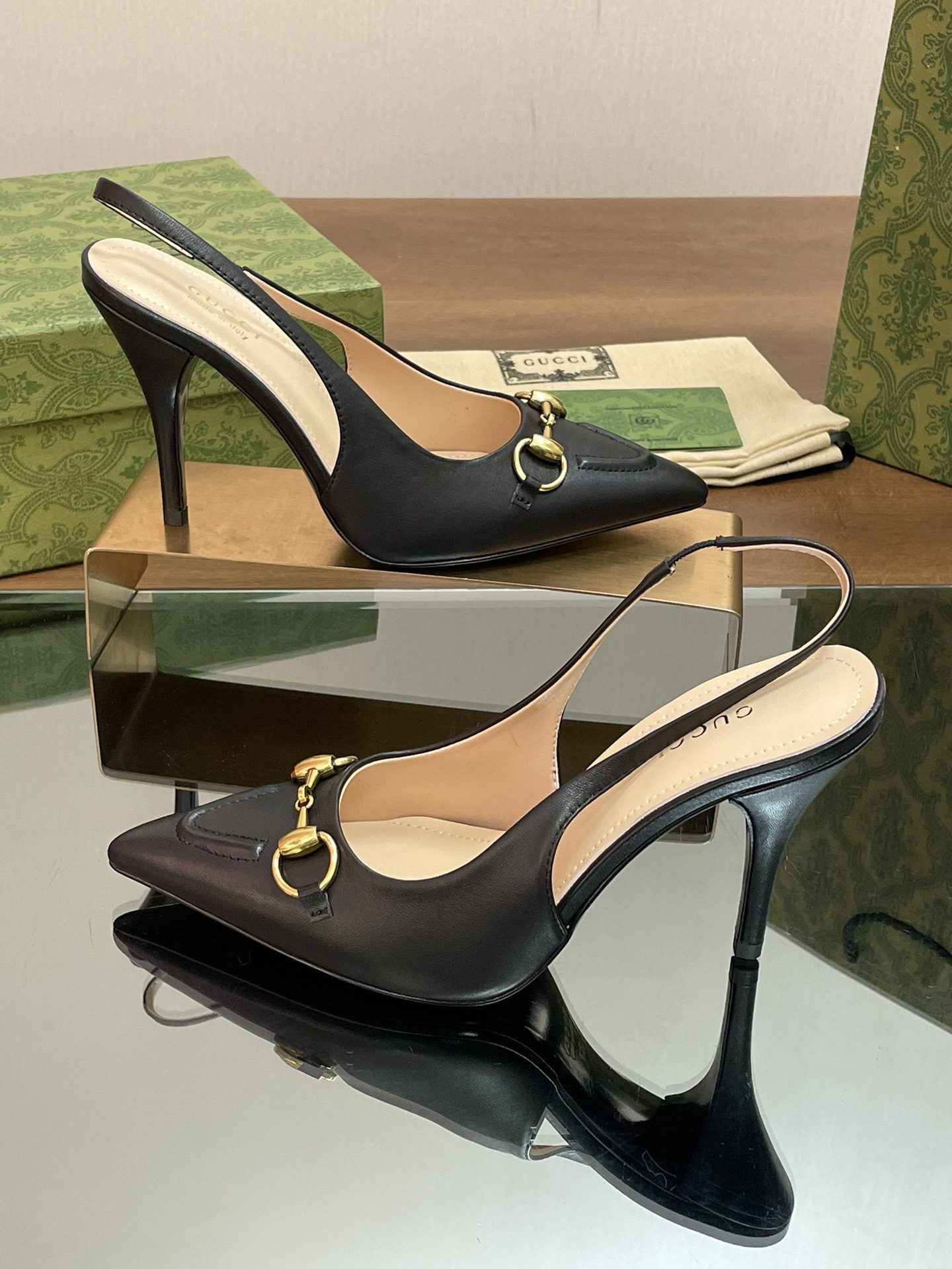 G*u*i heels-10.5cm