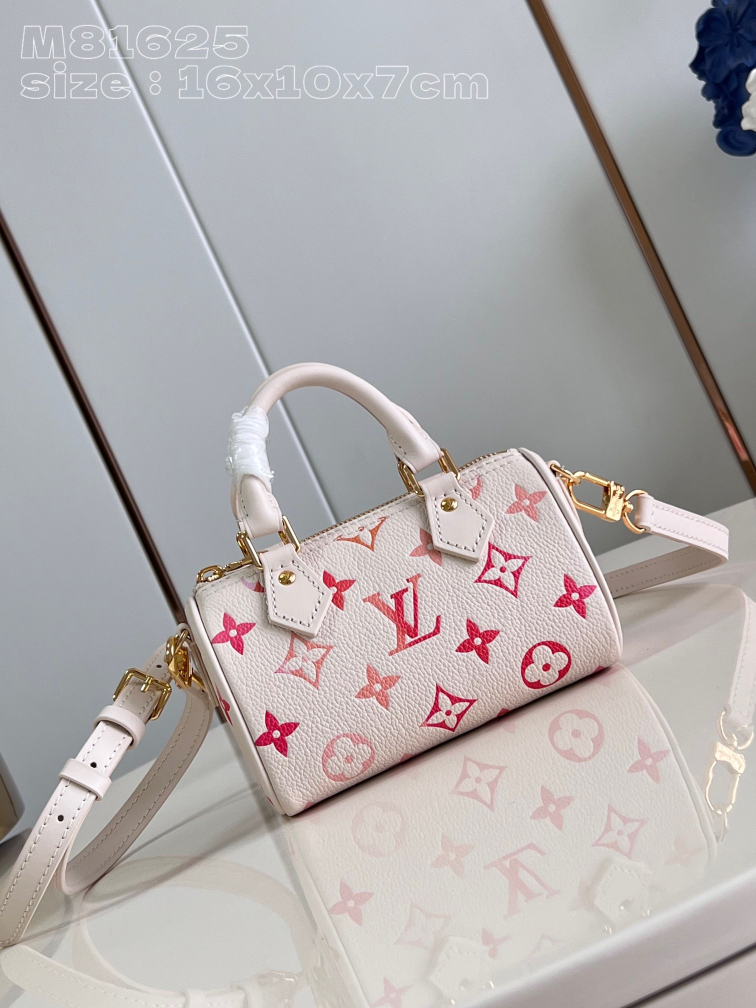 l0*is V*t0n nano speedy-16-10-7.5cm