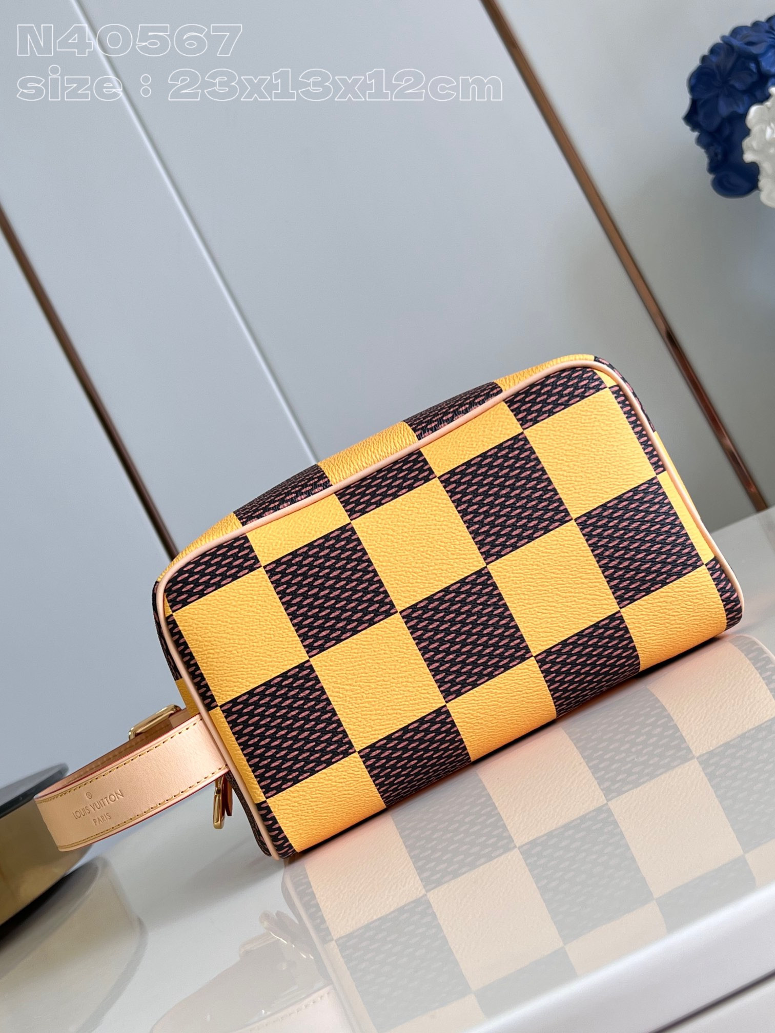 l0*is V*t0n locker dopp kit bag-23*13*12cm