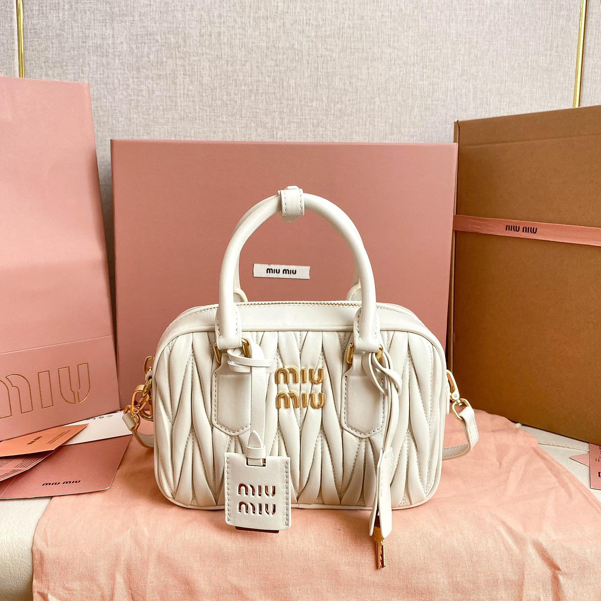 M*um*u arcadie matelassé nappa leather bag-19*13*6cm