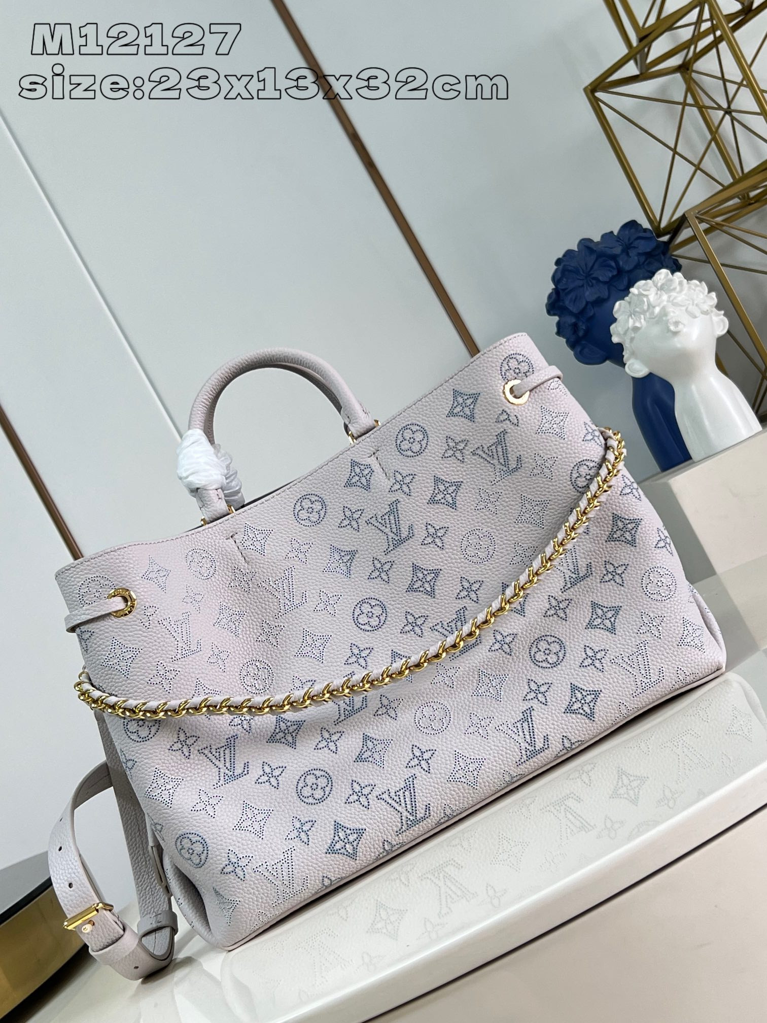 l0*is V*t0n bella tote
