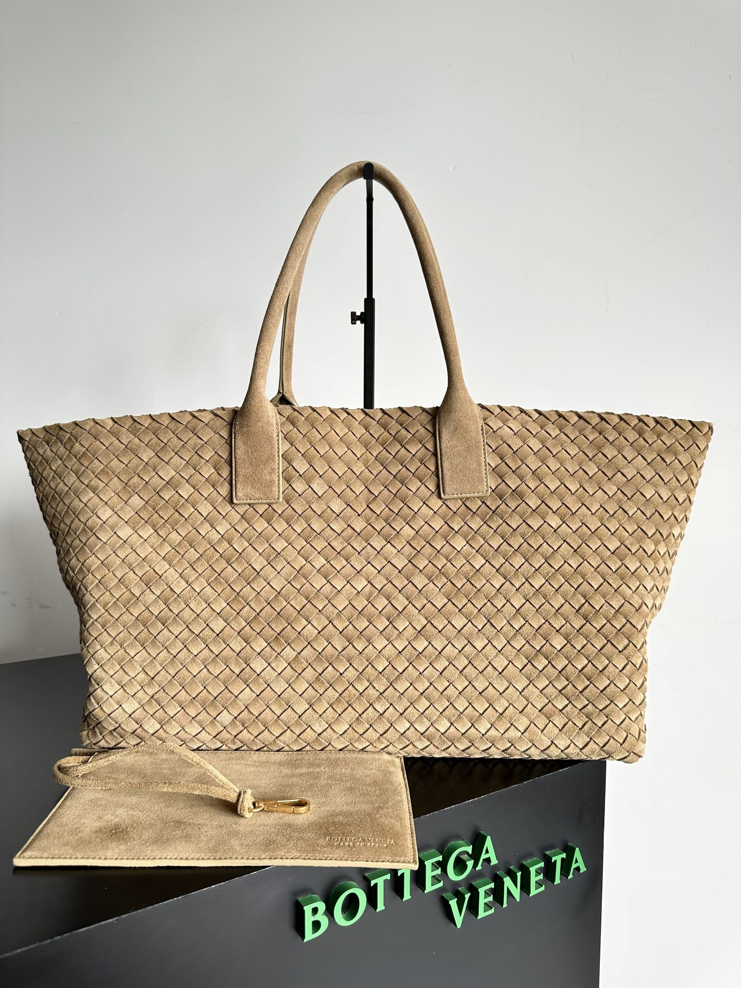 bo*te*ga Ve*ne*ta large cabat-51*18*28cm